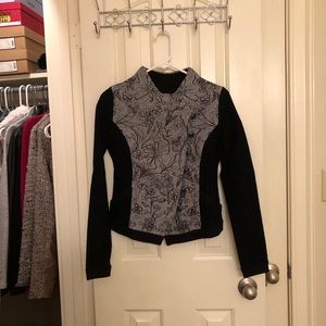 Anthropologie Sweater - Knitted & Knotted